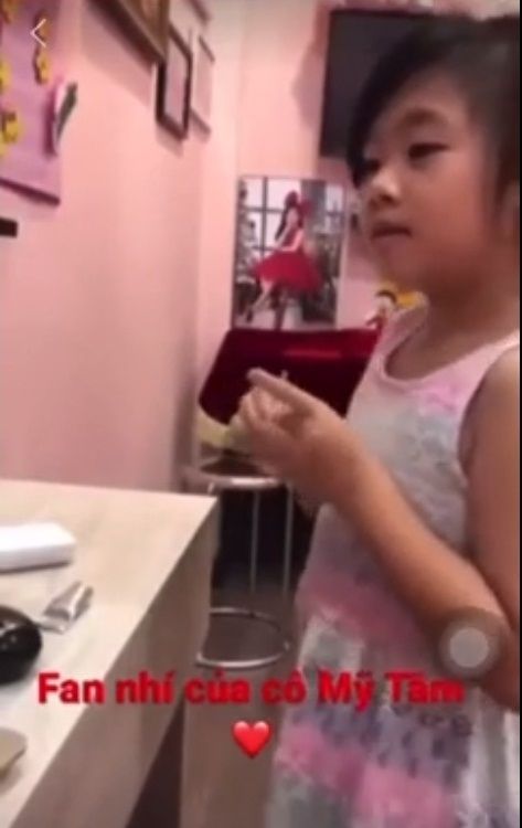 Con gái Mai Phương ca hát, đánh đàn: thừa hưởng gen di truyền từ bố mẹ