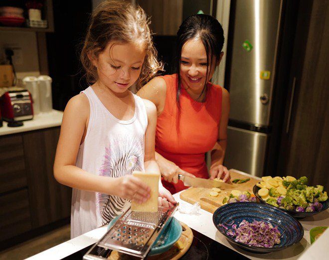 Con sao Việt còn nhỏ đã sành sỏi chuyện bếp núc: Subeo đáng nể nhất