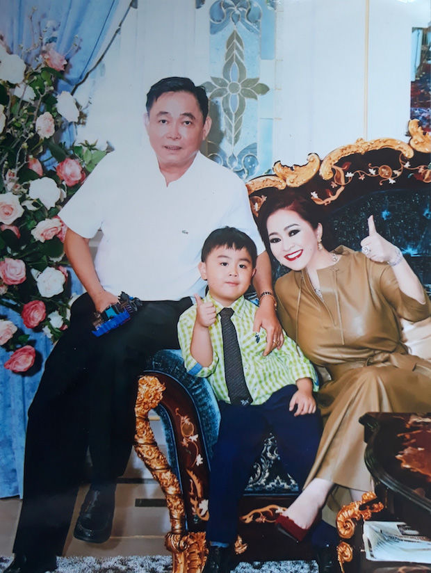 Con trai bà Phương Hằng tranh thủ “PR” kênh youtube cá nhân