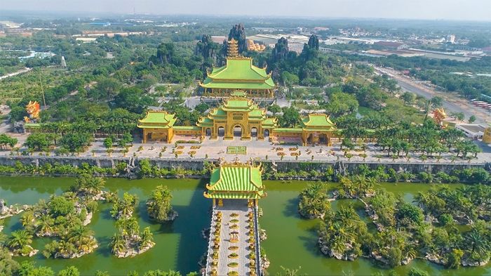 Công ty của vợ chồng bà Phương Hằng nộp hơn 1000 tỉ tiền thuế đất