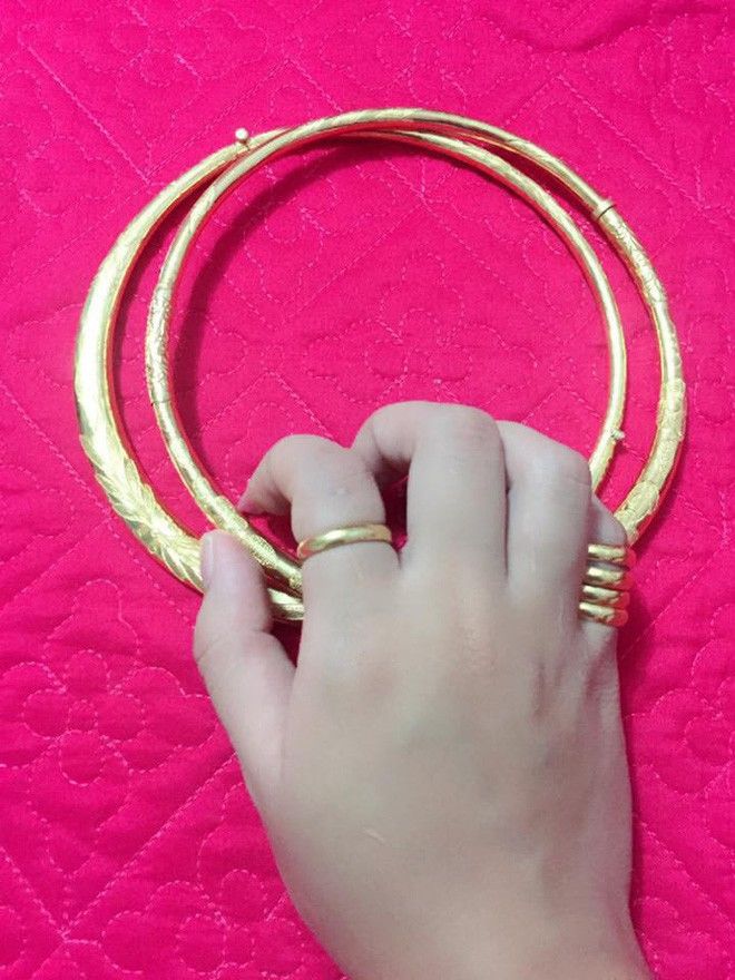 Dâu trẻ than mẹ chồng không trao vàng ngày cưới, CĐM tranh cãi