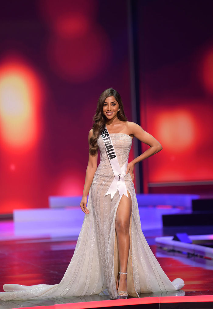 Đối thủ Khánh Vân bé hạt tiêu nhất lịch sử Miss Universe 2020