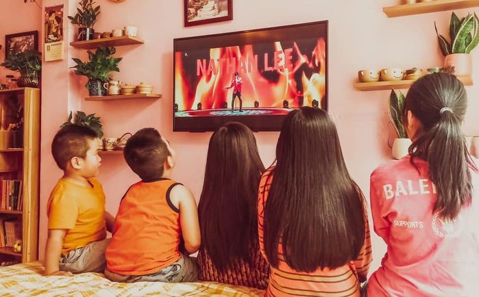 Fan cuồng cày view MV mới cho Nathan Lee