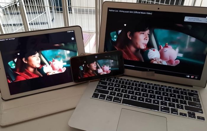 Fan cuồng cày view MV mới cho Nathan Lee