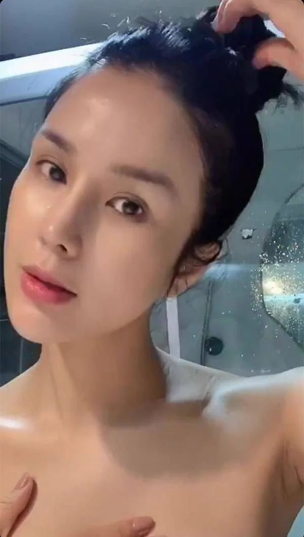Hiền Hồ và mỹ nhân Việt gây choáng khi xuất hiện với gương mặt méo mó