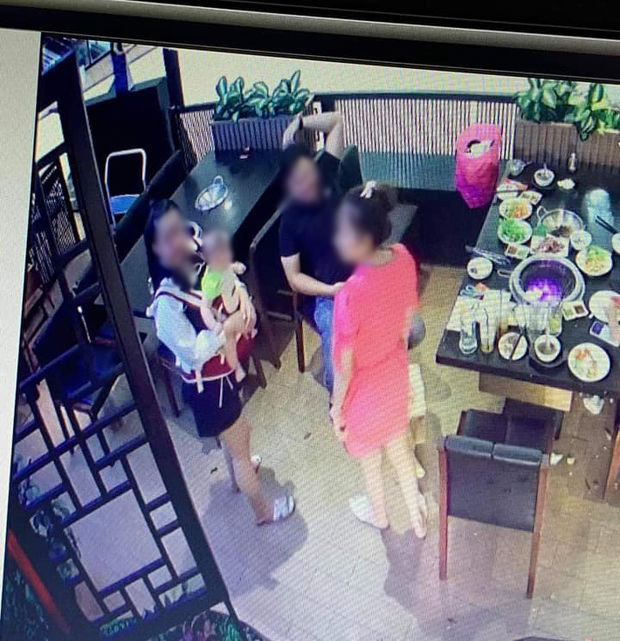 Thực khách ăn xong cuỗm luôn ghế ngồi trẻ con về, nhân viên mếu máo