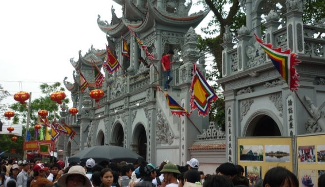 F0 dự lễ hội ở đền Tiên La, Thái Bình ra thông báo khẩn tìm người