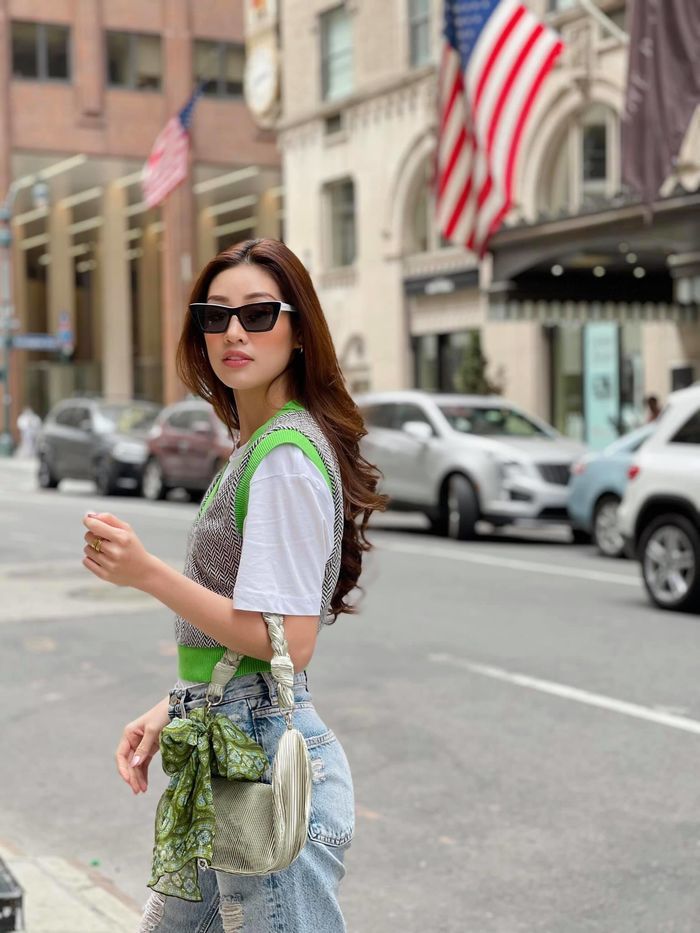 Khánh Vân sút 6kg hậu Miss Universe, phải lấy dây túi buộc lưng quần