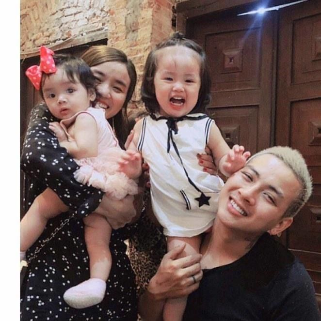 Không chỉ chúc phúc, Hoài Lâm còn giữ lại tất cả ảnh với Cindy Lư
