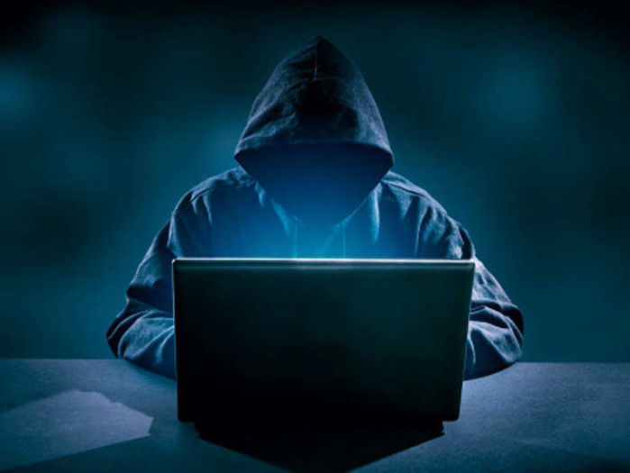 Luật sư và chuyên gia nói gì về việc hacker xâm nhập tài khoản MXH?