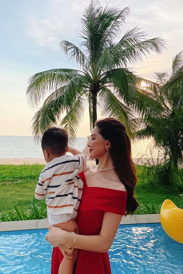 Lý do sao nữ sinh con vẫn chưa chịu cưới: Hòa Minzy đợi sinh 2 con