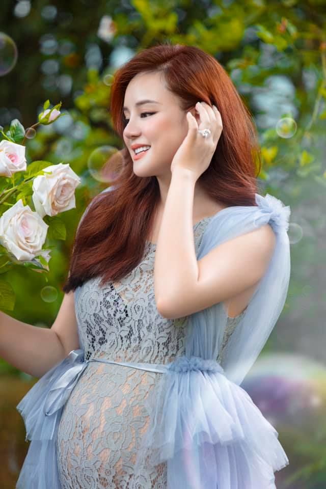 Mỹ nhân Việt gặp sự cố khi mang thai: Vy Oanh bị tố đẻ thuê