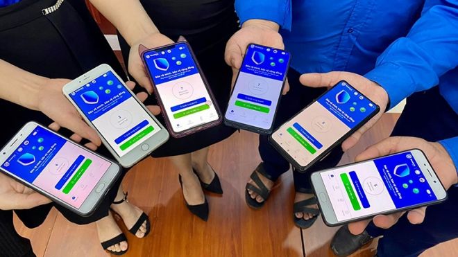 Người dùng smartphone không cài ứng dụng phòng dịch có thể sẽ bị phạt