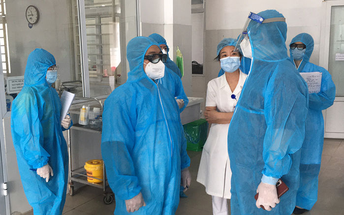 Chuyên gia nói: BN COVID-19 ít triệu chứng, diễn biến nhanh, nặng