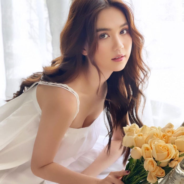 Những mỹ nhân Việt chỉ có đại gia nhiều tiền mới dám yêu, dám lấy