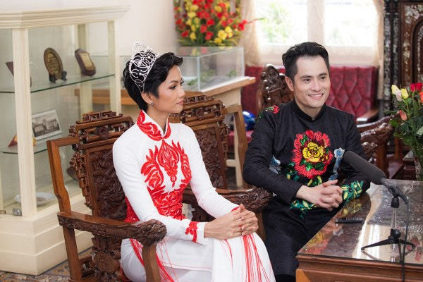 NTK áo dài Nhật Dũng nguy kịch vì mắc bệnh hiểm nghèo