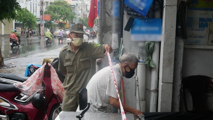 Phong tỏa hẻm 404 Nguyễn Đình Chiểu vì liên quan ca dương tính lần 1