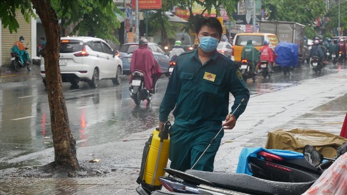 Phong tỏa hẻm 404 Nguyễn Đình Chiểu vì liên quan ca dương tính lần 1