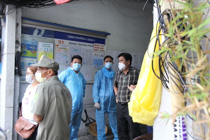 Phong tỏa hẻm 404 Nguyễn Đình Chiểu vì liên quan ca dương tính lần 1