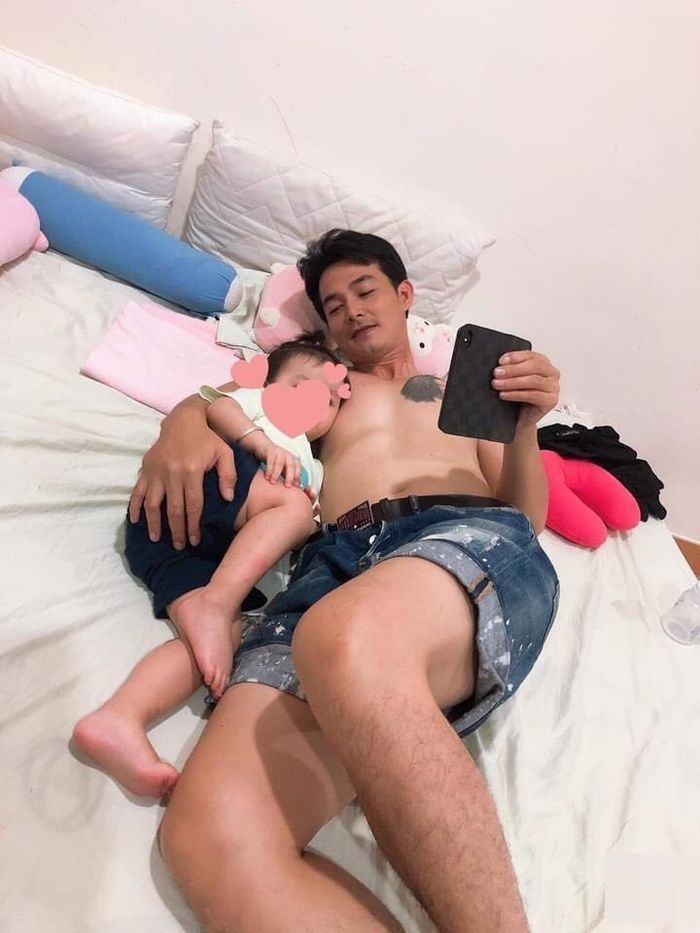 Quách Ngọc Ngoan vẫn giữ hình xăm Phượng Chanel sau khi chia tay