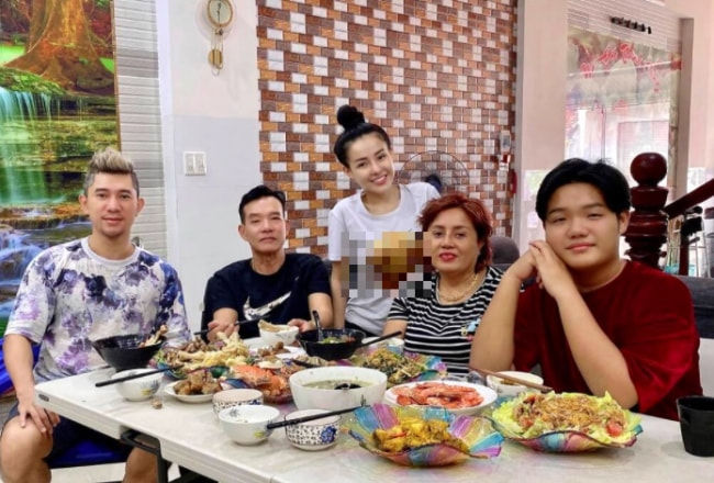 Sao Việt mới yêu nhau đã về ra mắt người thân: Hương Giang xu nhất