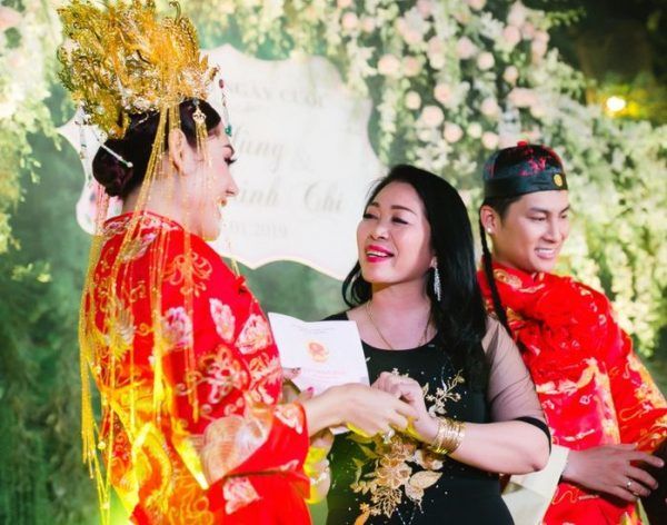 Sao Việt nhận quà khủng từ bố mẹ chồng: Don Nguyễn 2 miếng đất