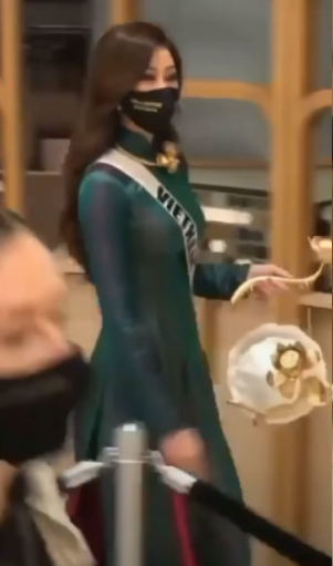 Sau bao ngày chờ đợi, Khánh Vân cũng diện áo dài tại Miss Universe