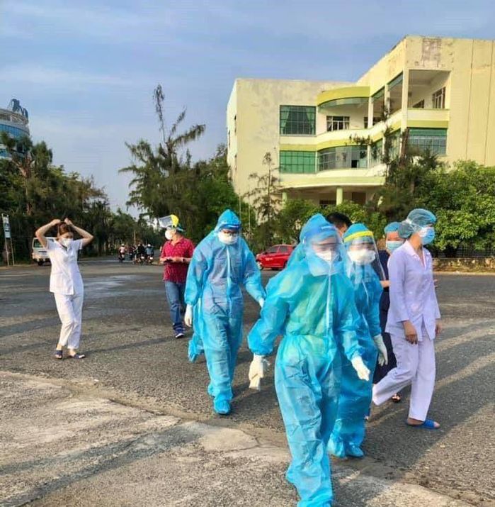 Tài xế công nghệ mắc Covid: Dự 2 đám cưới, không nhớ tiếp xúc với ai