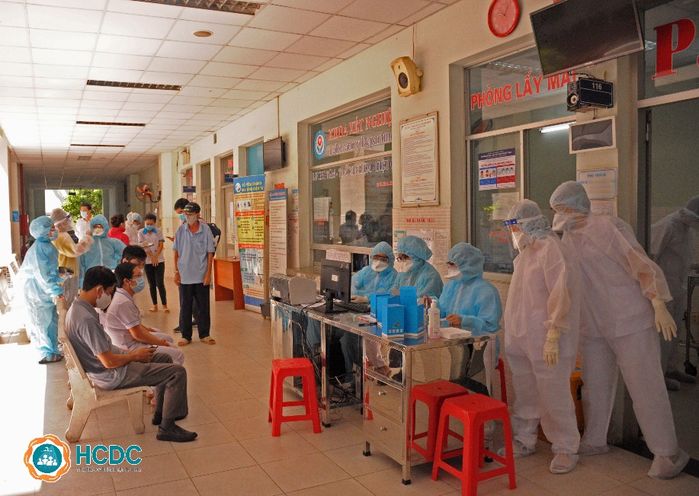 TP.HCM: 3 ca nghi nhiễm COVID-19 khai báo không trung thực