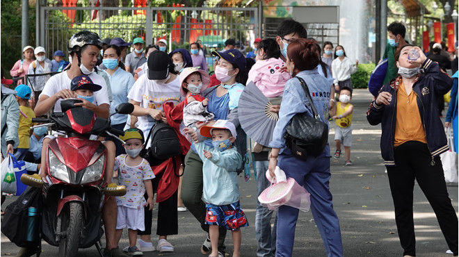 Khẩn: TP.HCM cấm tụ tập trên người 30 người từ 18h ngày 7/5