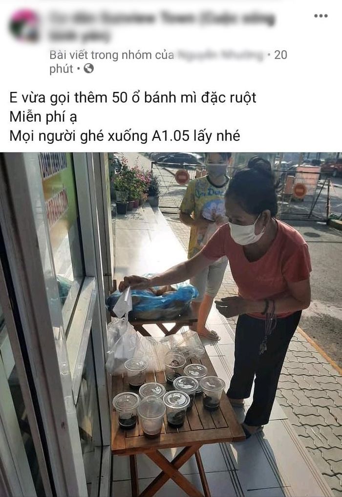 Nghĩa tình ở chung cư Thủ Đức bị cách ly: Cafe, bánh mì được miễn phí