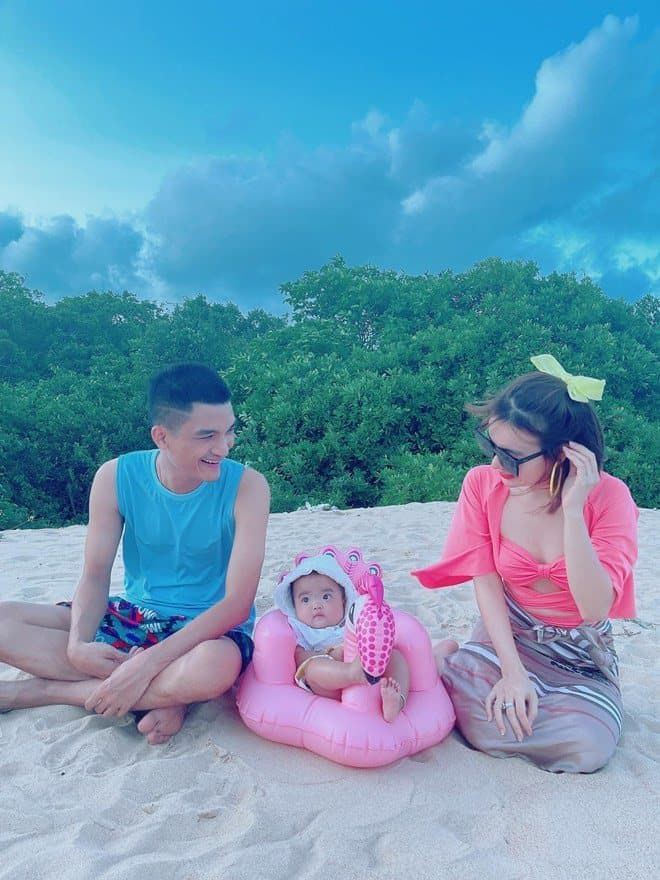 Trường Giang động viên Mạc Văn Khoa khi con gái giống bố
