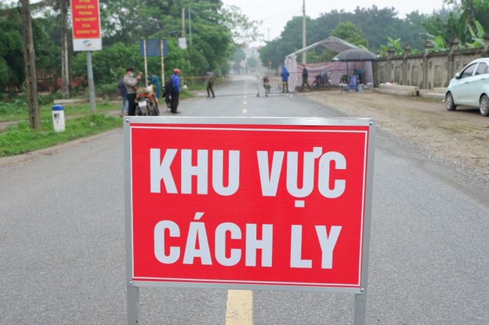Ủng hộ gạo vùng bị cách ly, người phụ nữ: Cô chẳng có gì ngoài gạo