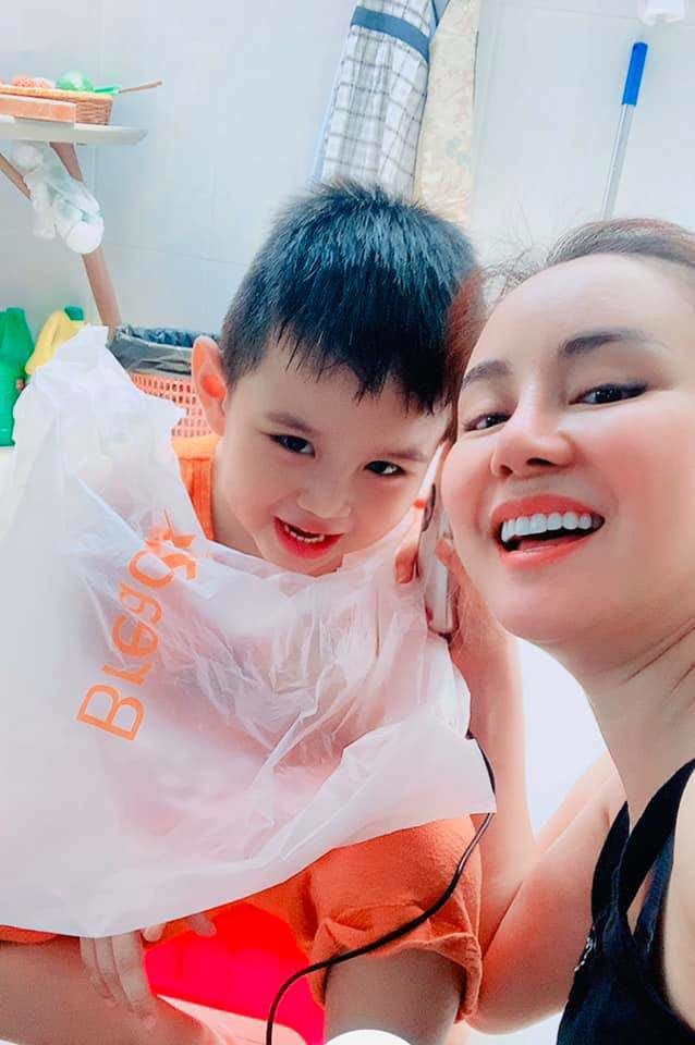 Không còn mẹ sề, Vy Oanh mang bầu lần 3 thon gọn nhờ bí quyết riêng