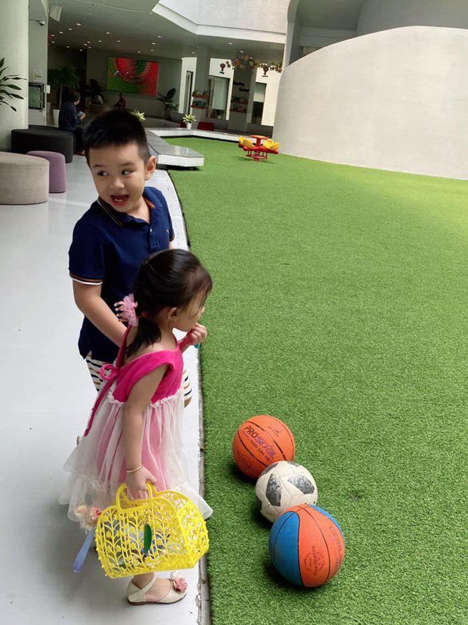 Không còn mẹ sề, Vy Oanh mang bầu lần 3 thon gọn nhờ bí quyết riêng