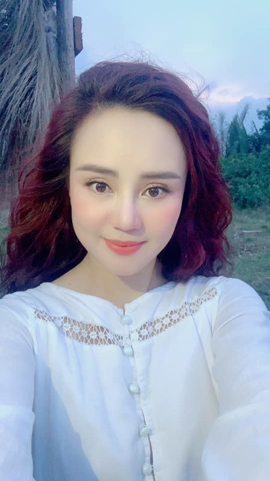 Vy Oanh khẳng định vẫn đợi bằng chứng từ bà Phương Hằng