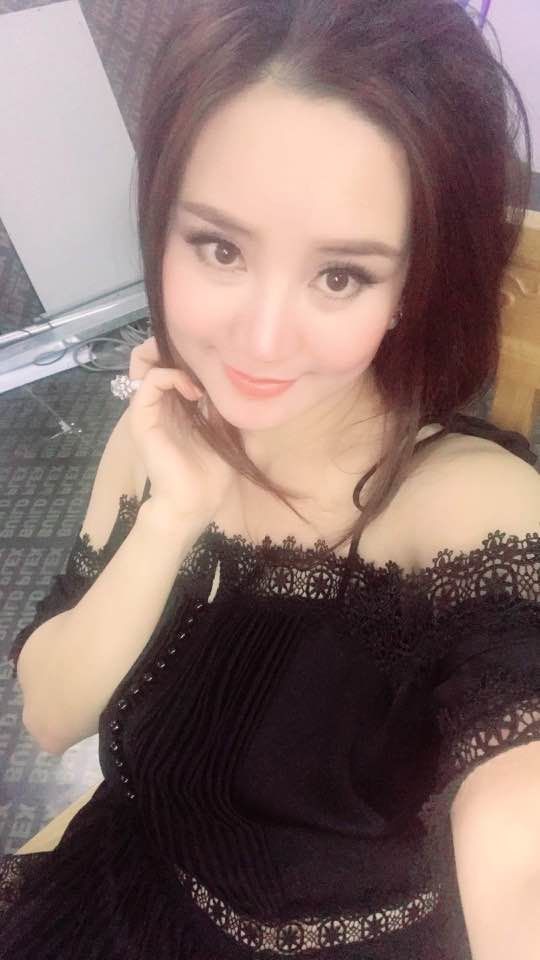 Vy Oanh tay đôi với vợ Dũng lò vôi: Đời còn luật nhân quả nữa