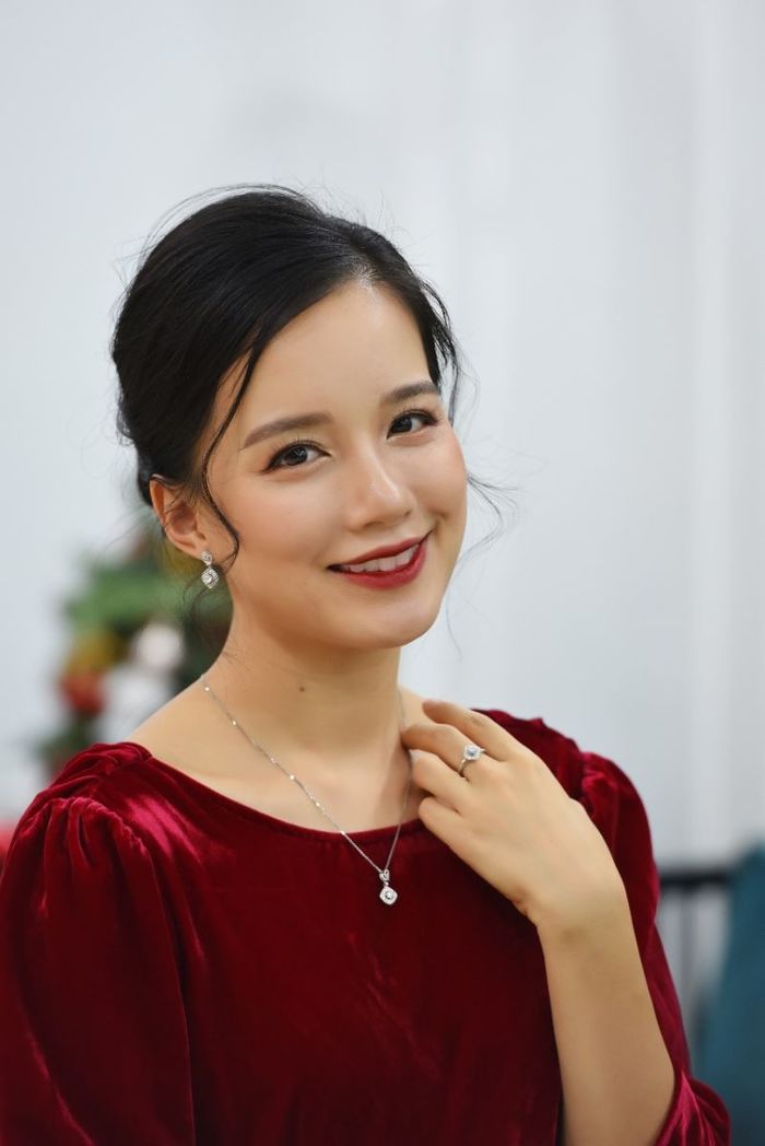 4 mỹ nhân Việt đi ngược quy luật của tạo hoá: Càng đẻ nhiều càng đẹp