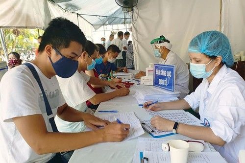 5 người giả bệnh thuê xe cấp cứu để qua mắt chốt kiểm dịch