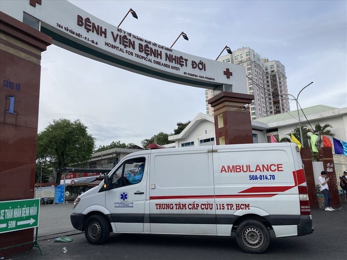 Nóng: 53 nhân viên BV Bệnh Nhiệt đới TP.HCM dương tính SARS-CoV-2