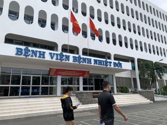 NÓNG: 84 ca bệnh Covid-19 tiên lượng nặng, có cả phụ nữ đang mang thai