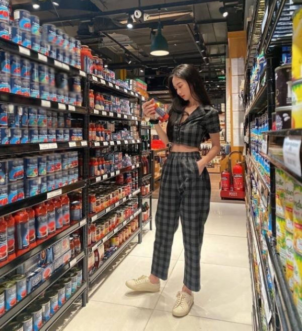 Background chụp ảnh tưởng không đẹp mà đẹp không tưởng của sao Việt