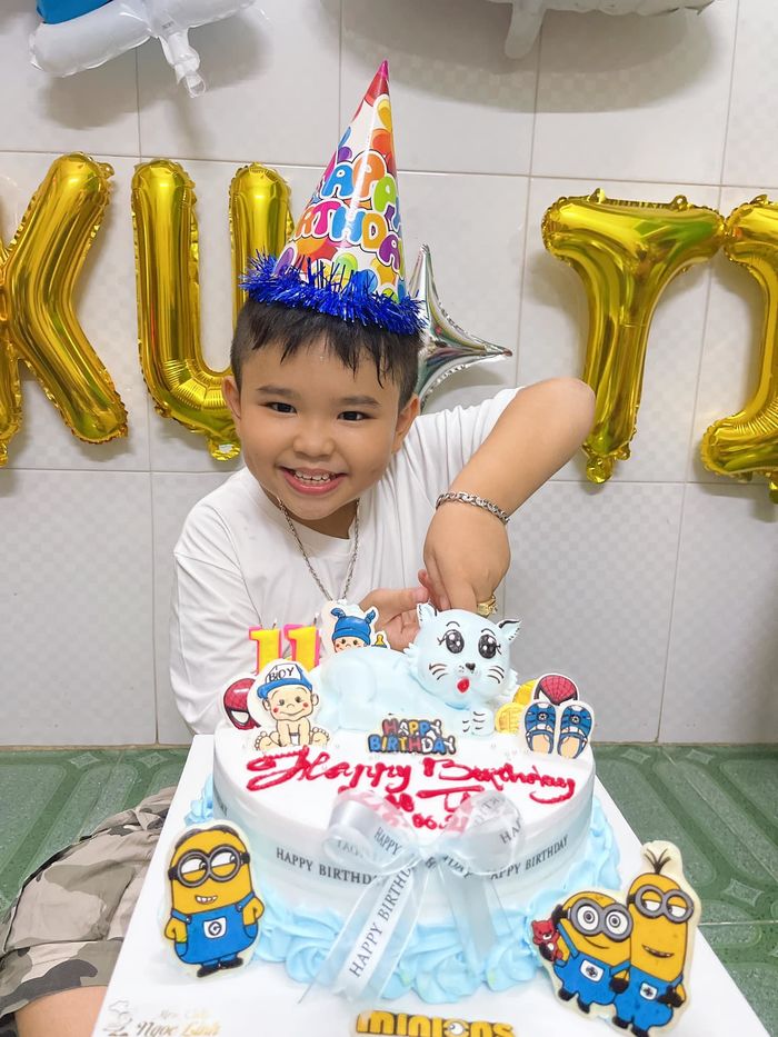 Bất ngờ cuộc sống hiện tại của Ku Tin: Đã lên lớp 4, cao lớn, học giỏi