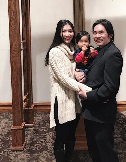 Bị phốt bán hàng: Mạc Văn Khoa nhận sai, Lý Quí Khánh cãi tay đôi