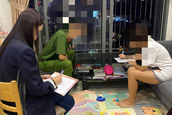 Bỏ ghế nóng, tưởng gì Hoài Linh cũng xài lại kế sách của sao Việt