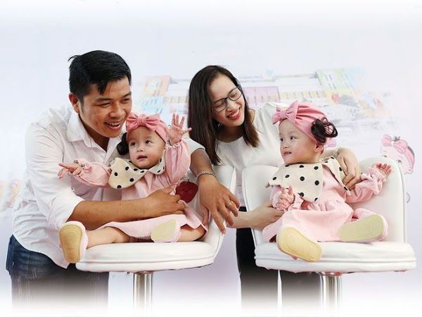 Sinh nhật 2 tuổi: Trúc Nhi - Diệu Nhi đã chạy nhảy, bi bô nói chuyện