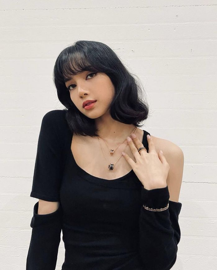 CĐM thắc mắc chiếc thìa Lisa dùng được nhà hàng bọc kính đã mốc chưa