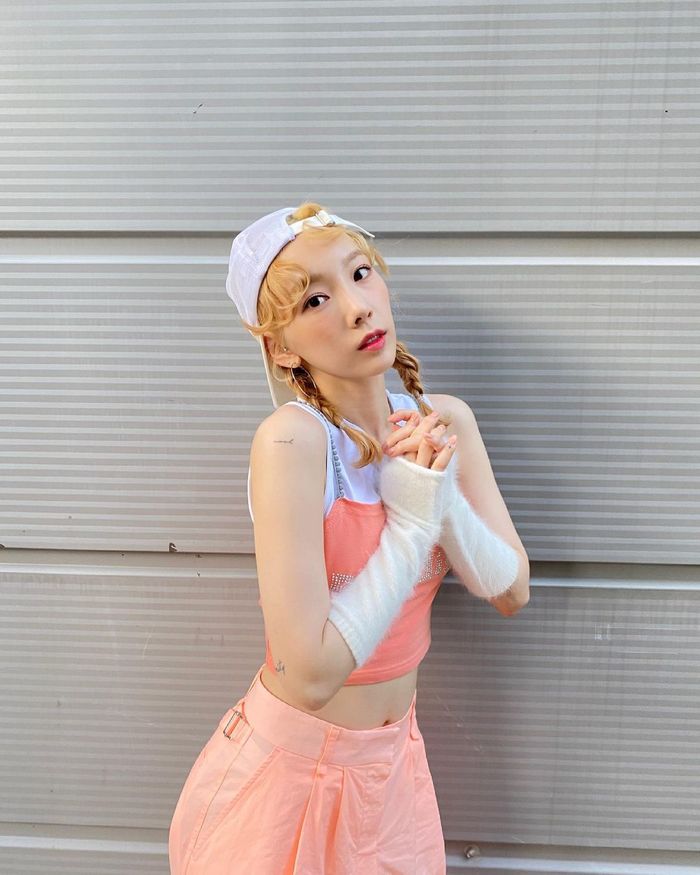 Chơi trội biến đổi giới tính, loạt idol nữ đẹp chuẩn nam thần