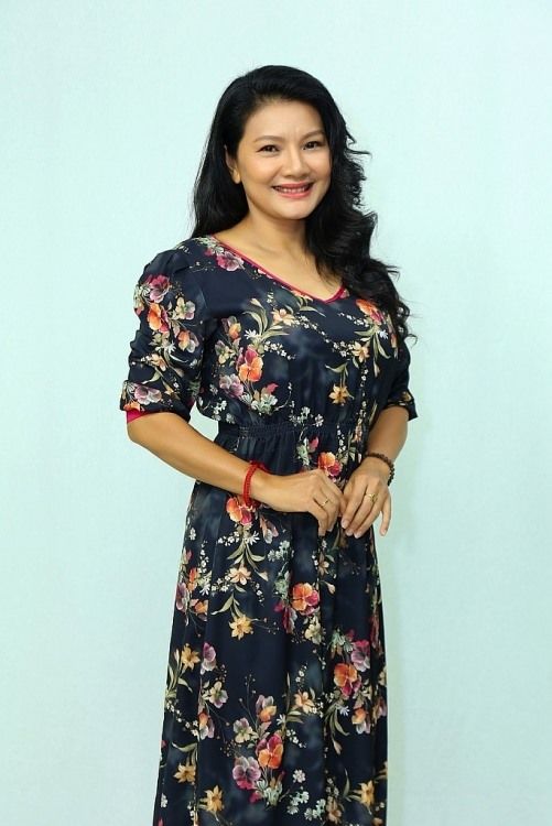Chưa đầy 20 tuổi có con, mỹ nhân Việt sinh xong hối hận phải ly hôn