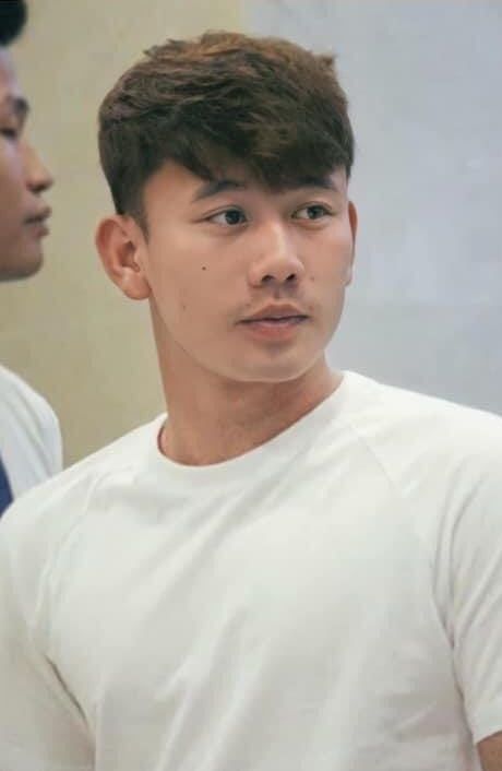 Còn phút là còn sút, Minh Vương chiếm spotlight MXH